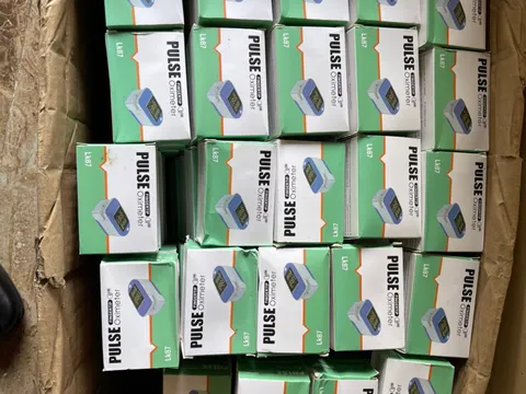 450 máy đo nồng độ oxy trong máu nhập lậu bị thu giữ tại TP.HCM