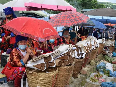 Nét đẹp chợ phiên thị trấn Tủa Chùa, Điện Biên