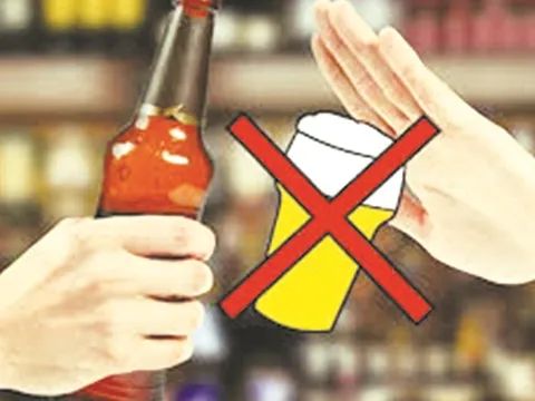 Nên ăn gì, kiêng gì trước và sau khi tiêm vắc-xin ngừa Covid-19?