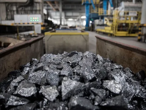 Thế giới đối mặt với cú sốc mới: Chưa đầy 2 tháng, một vật liệu được dùng để sản xuất mọi thứ tăng giá 300%